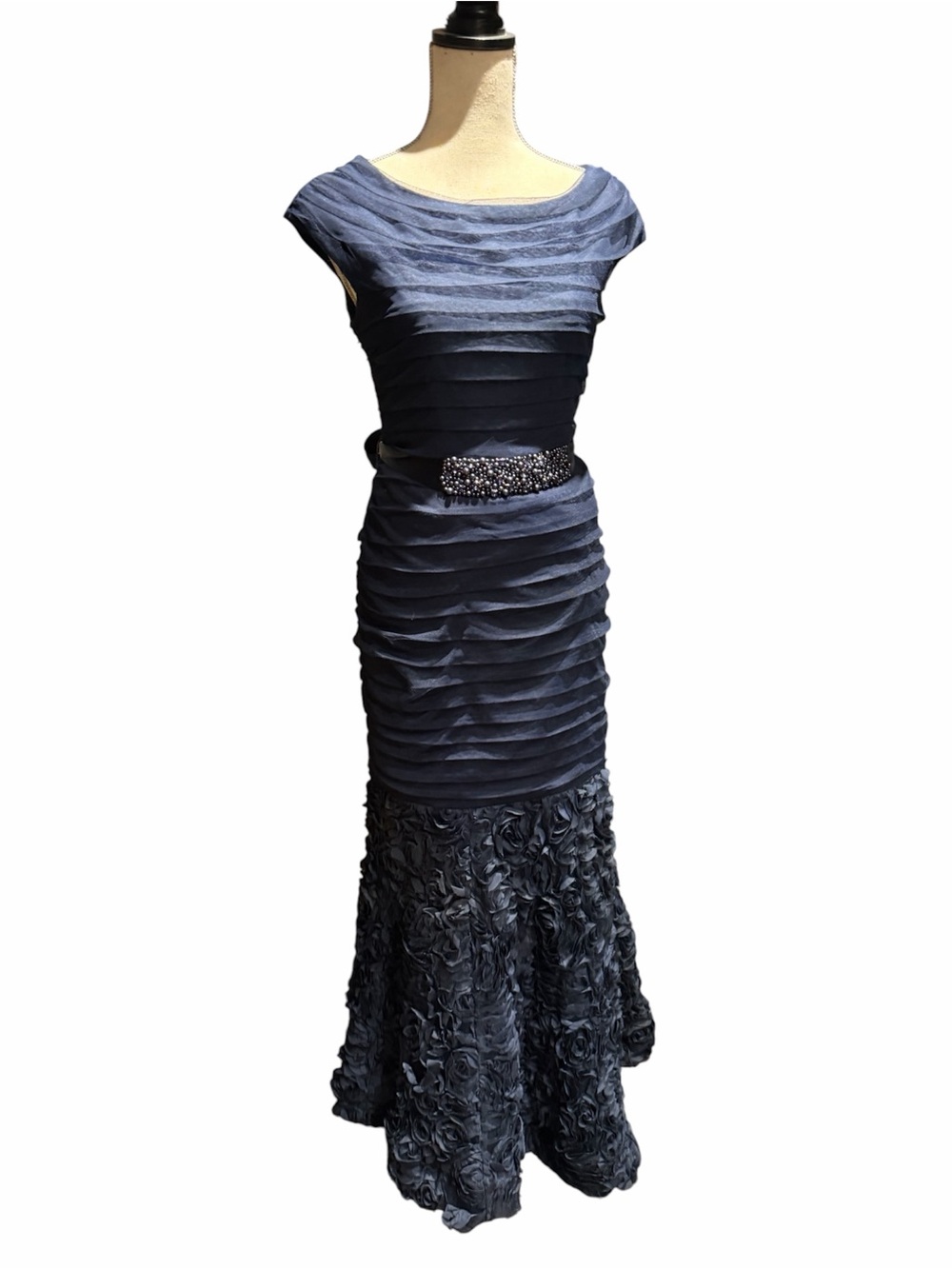 Elegant Navy Blue Textured Evening Dress with Embellished Waist